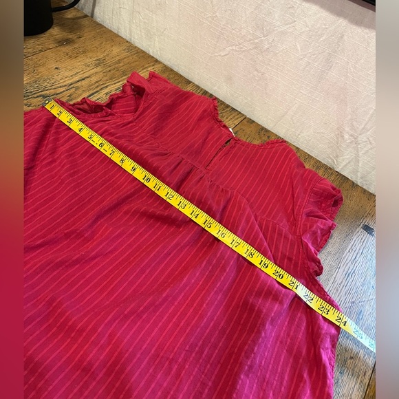 🩷 Red Smocked Flutter Sleeve Top – Old Navy – Size XXL🩷 - Picture 2 of 7
